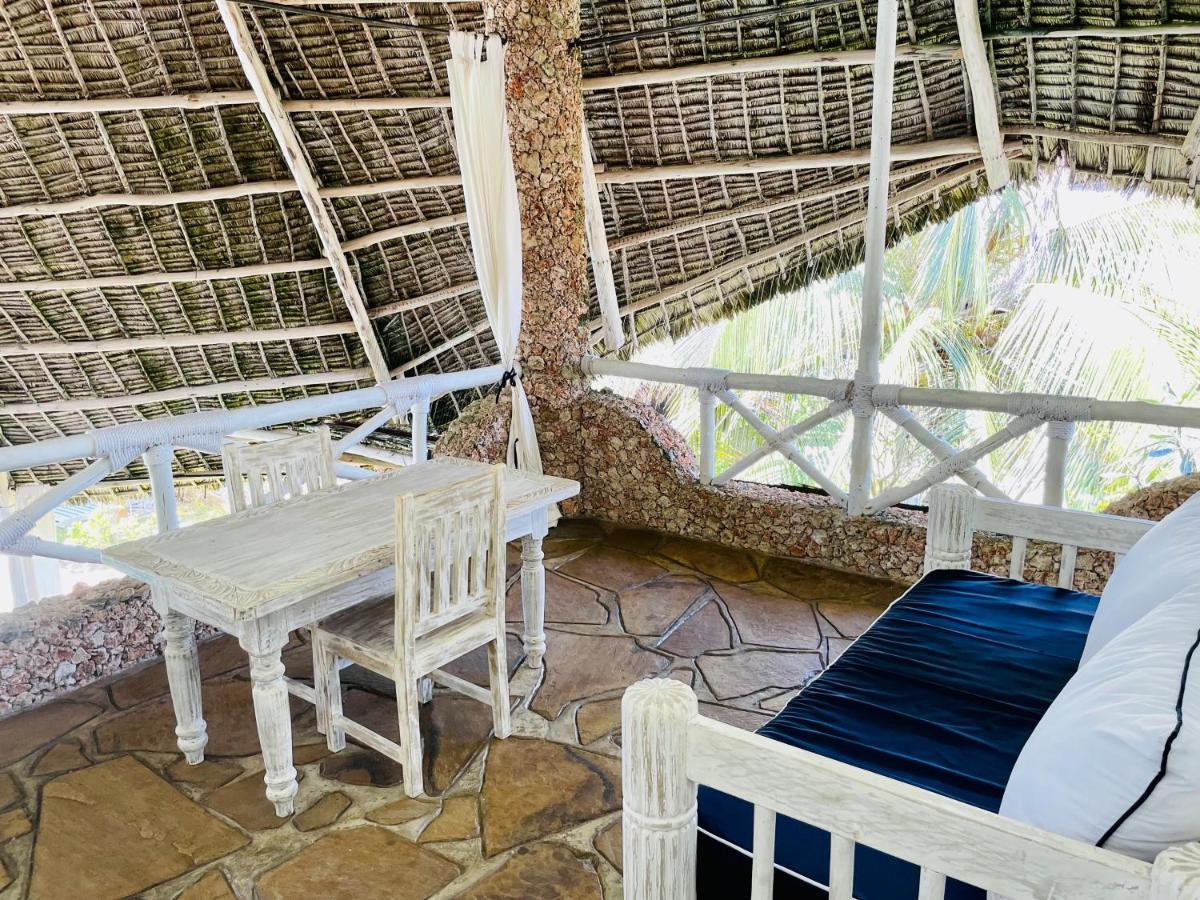Nyumba Ya Afrika Bed and Breakfast Watamu Eksteriør billede