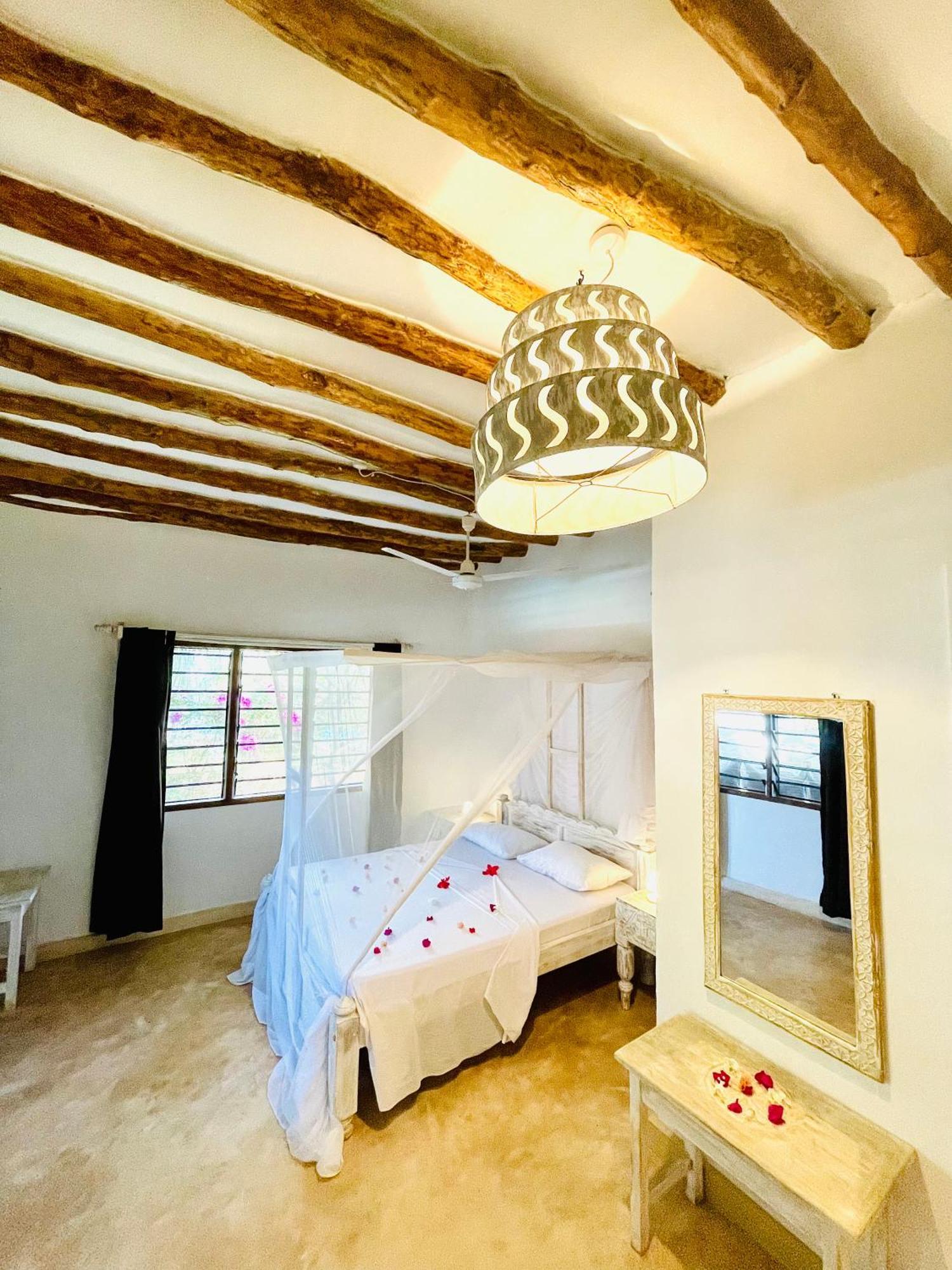 Nyumba Ya Afrika Bed and Breakfast Watamu Eksteriør billede