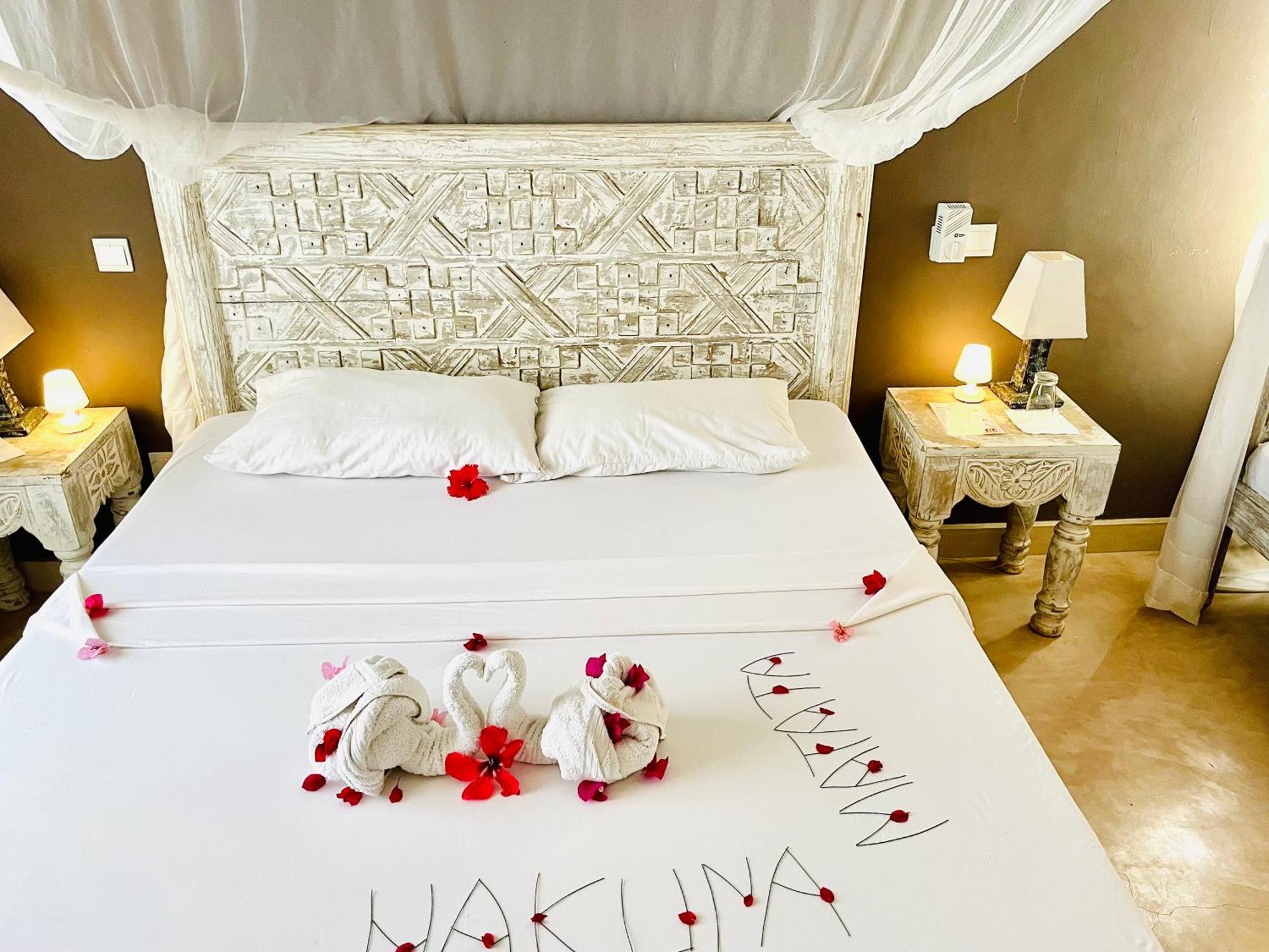 Nyumba Ya Afrika Bed and Breakfast Watamu Eksteriør billede