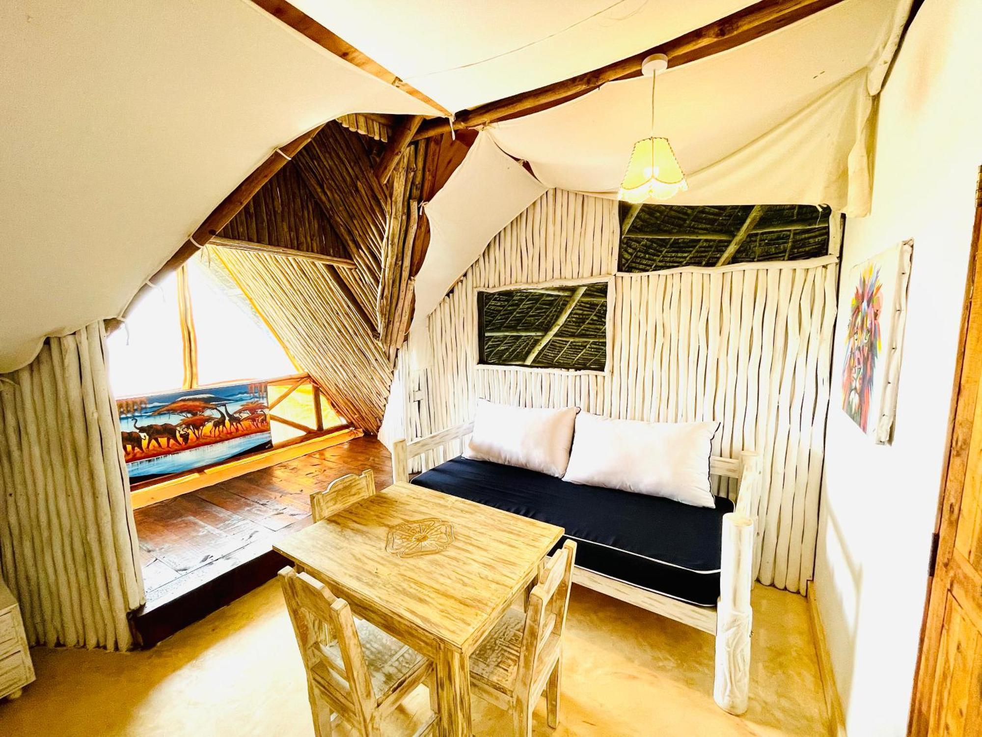 Nyumba Ya Afrika Bed and Breakfast Watamu Eksteriør billede
